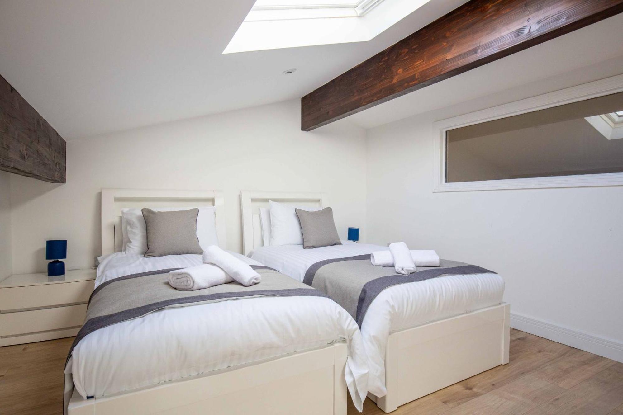 Aintree Cottage Cirencester Exterior photo