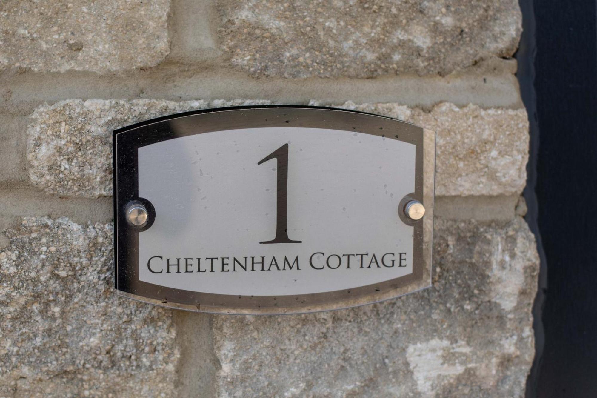Aintree Cottage Cirencester Exterior photo